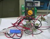 Eight cell 平板式蜘蛛狀微型直接甲醇燃料電池組(stack)圖片