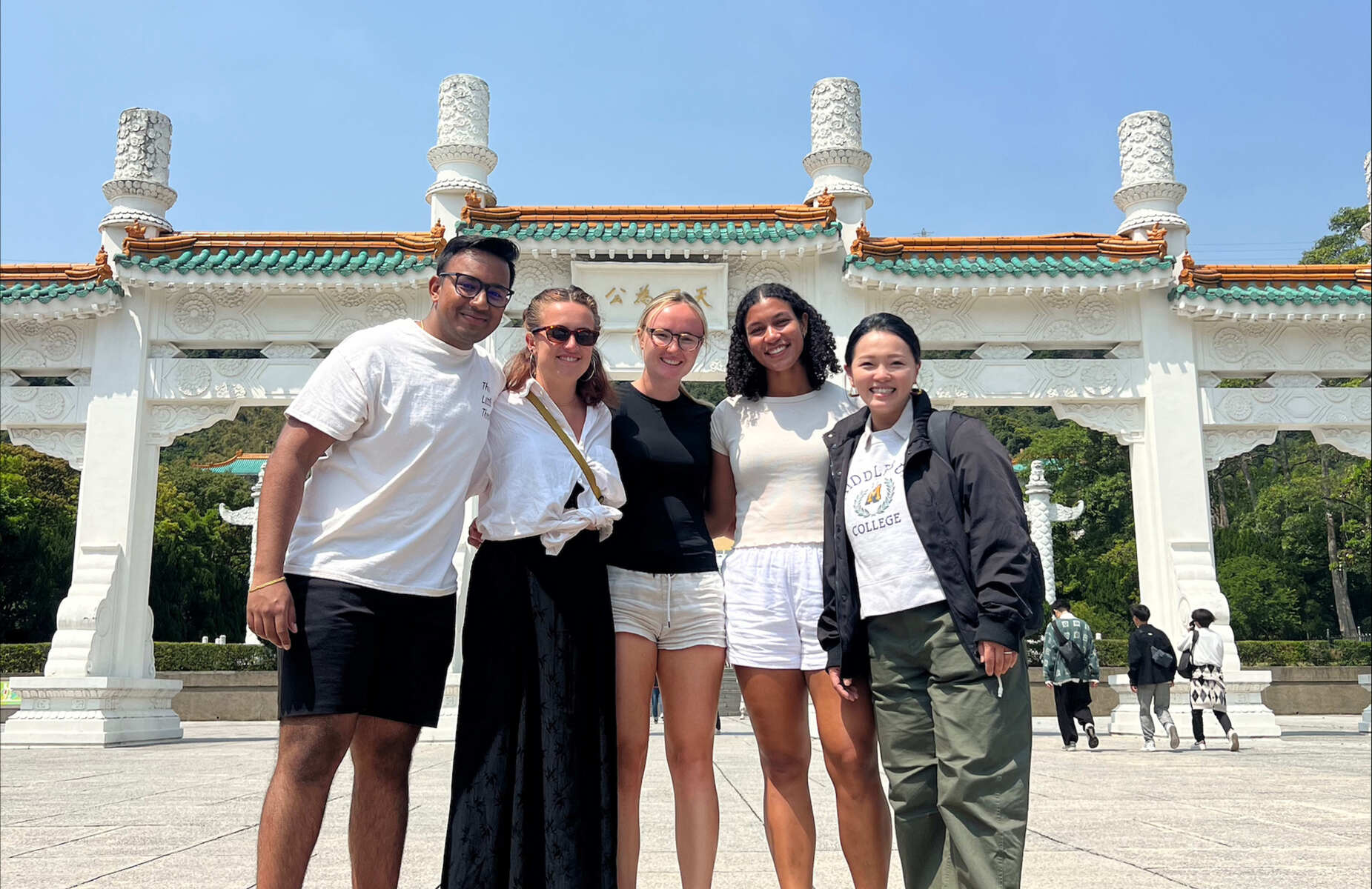 Students of the "Middlebury School in Taiwan" visited the National Palace Museum in Taipei.