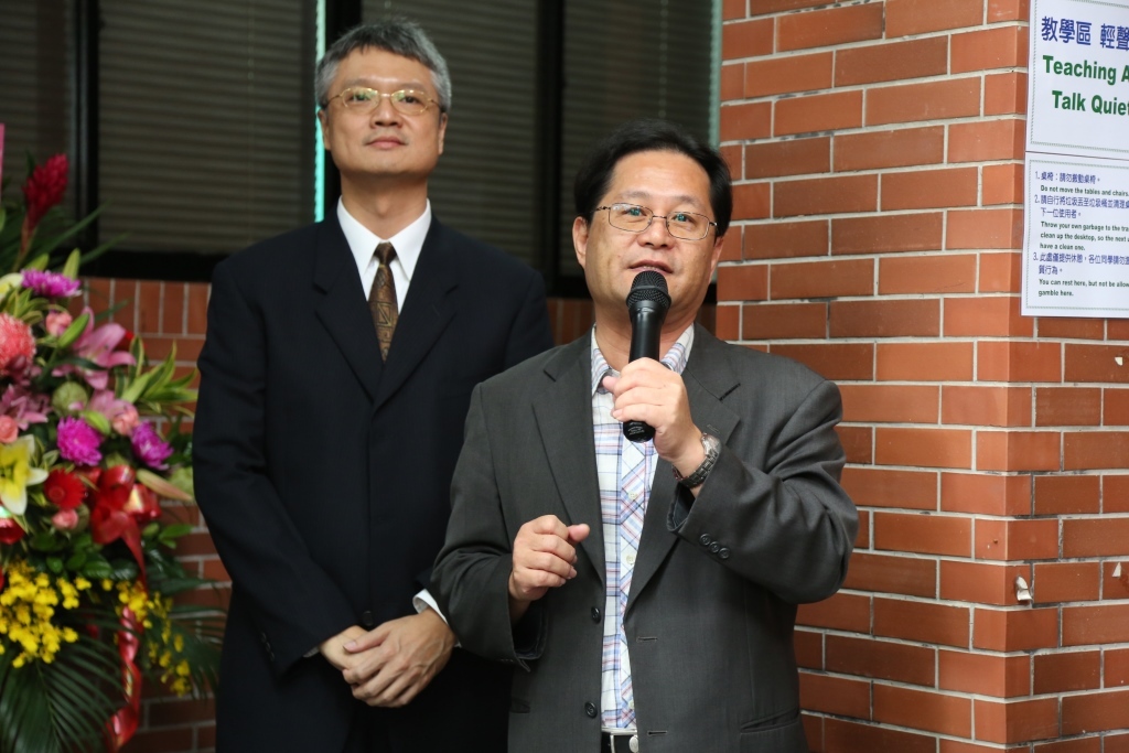 黃志青副校長祝福中心論文高產值圖片