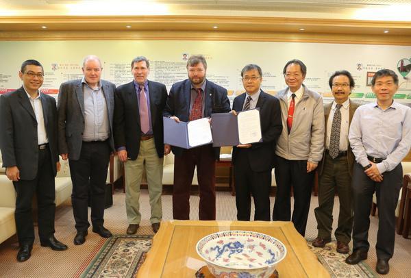 From left: NSYSU Vice President for International Affairs Chih-Wen Kuo, IO RAS Sea Atmosphere Interaction and Climate Laboratory Head Sergey Gulev, Physical Oceanography Chief Scientist Konstantin Korotenko, Physical Oceanography Division Deputy Director Peter Zavialov, NSYSU President Ying-Yao Cheng, Senior Vice President Yang-Yih Chen, Vice President for Research & Development Hsien-Hua Lee , Dean of College of Marine Sciences Chau-Chang WangImage
