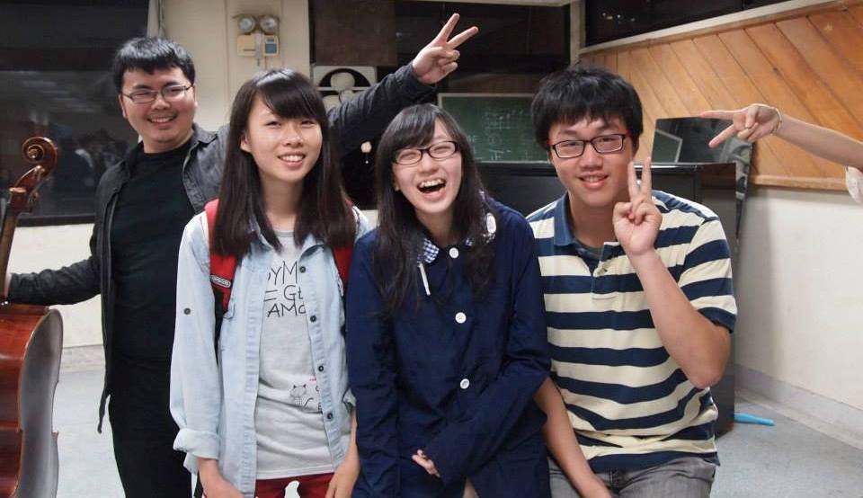 散場：表演者與聽眾圖片