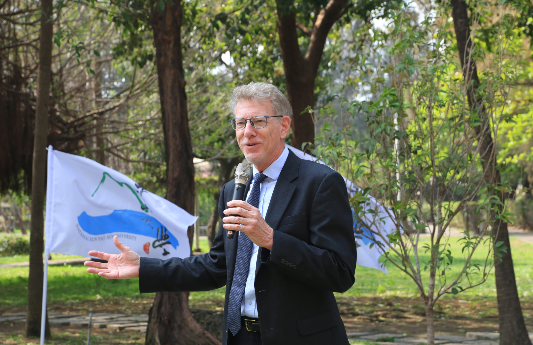 Fulbright Taiwan Executive Director Dr. Randall Nadeau