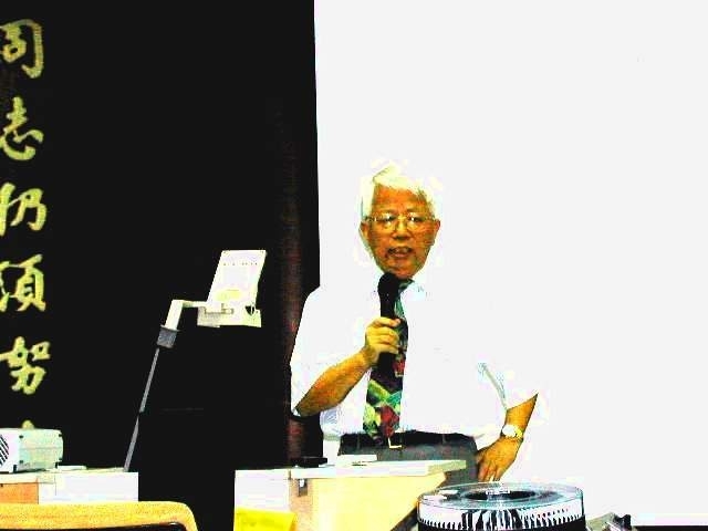 生物醫學科學舉辦一場生物科技成果研討會，邀請國內諸多知名學者與會研討。圖片
