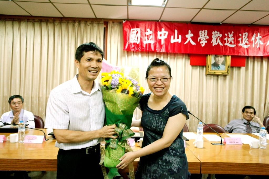 通識教育中心劉季諺老師(左)圖片