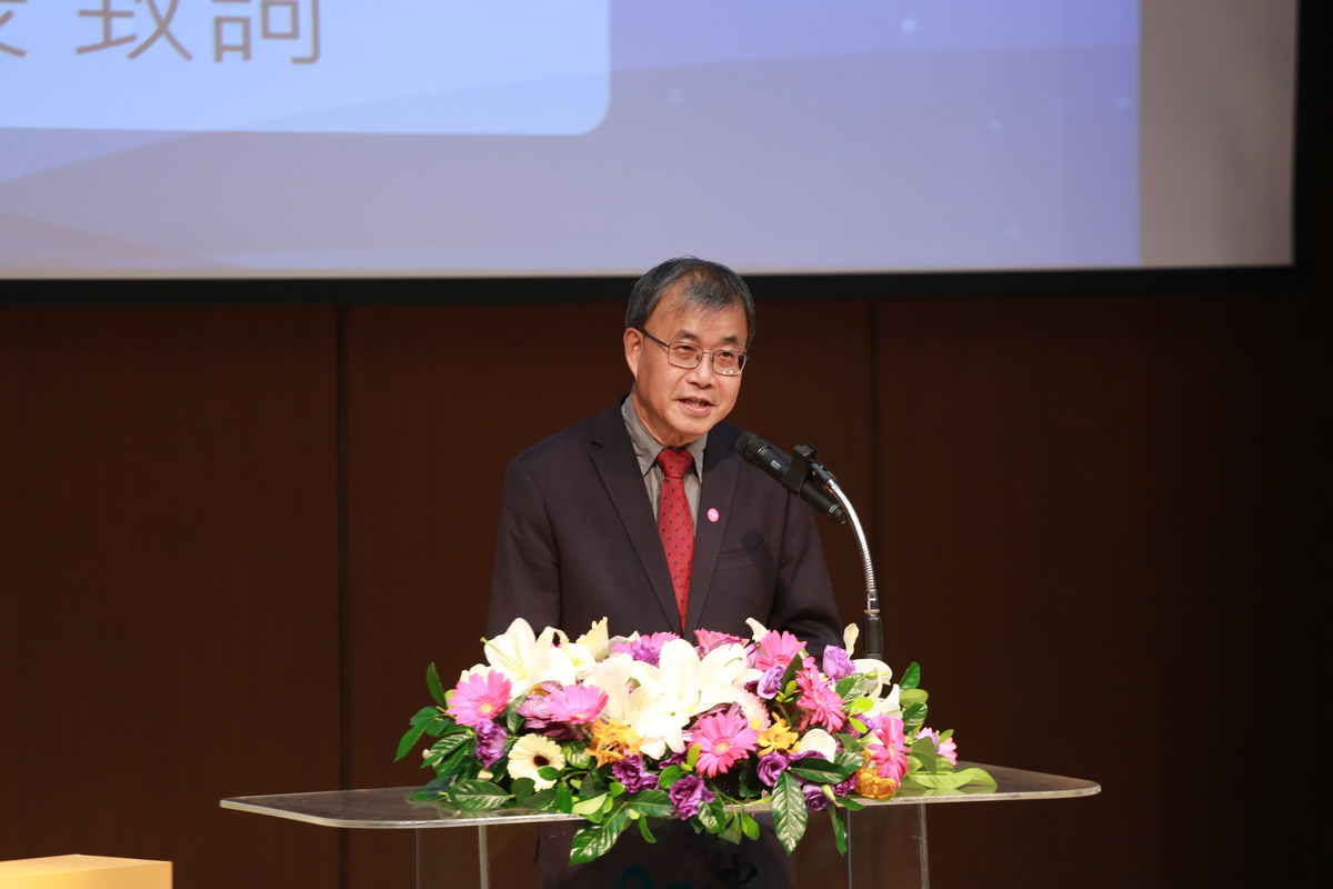 NSYSU President Ying-Yao Cheng giving a speech