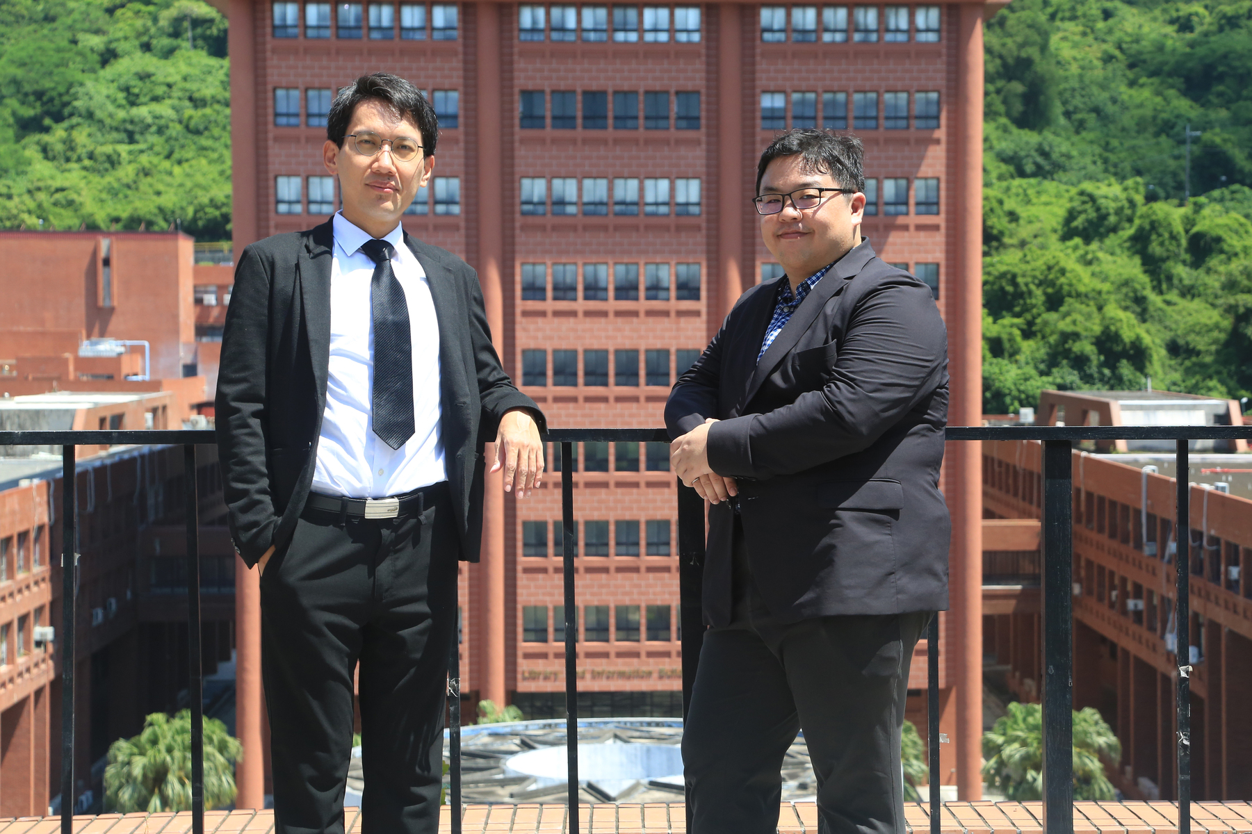 Two outstanding scholars, Hsuan-Hung Liao and Cheng-chau Chiu from the Department of Chemistry at NSYSU, are honored with the Ta-You Wu Memorial AwardImage