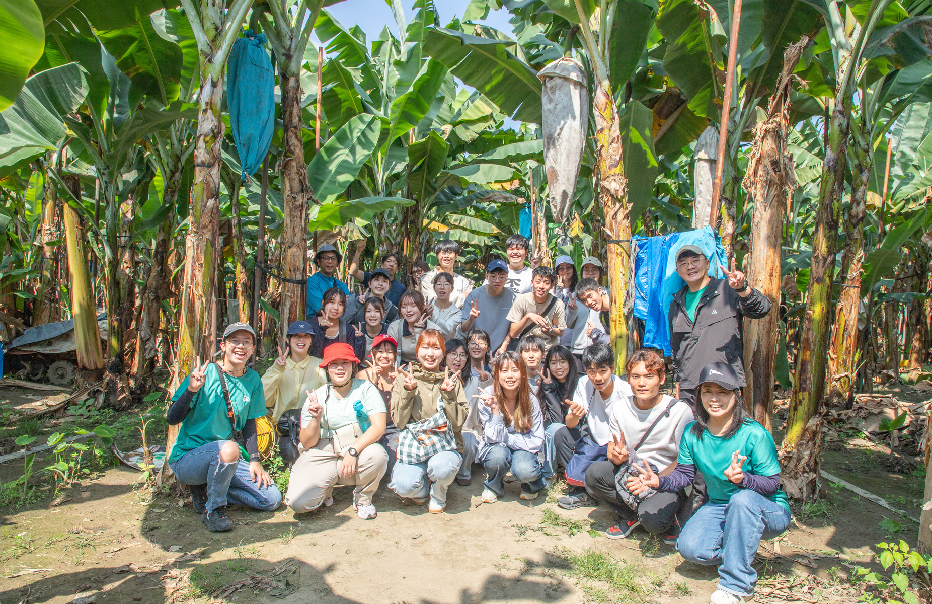 NSYSU turning banana pseudo-stems into washi: Taiwan–Japan course explores sustainable futures for agricultural waste