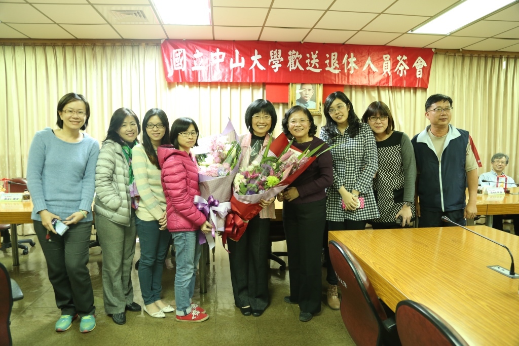 105年度上半年歡送退休人員茶會圖片
