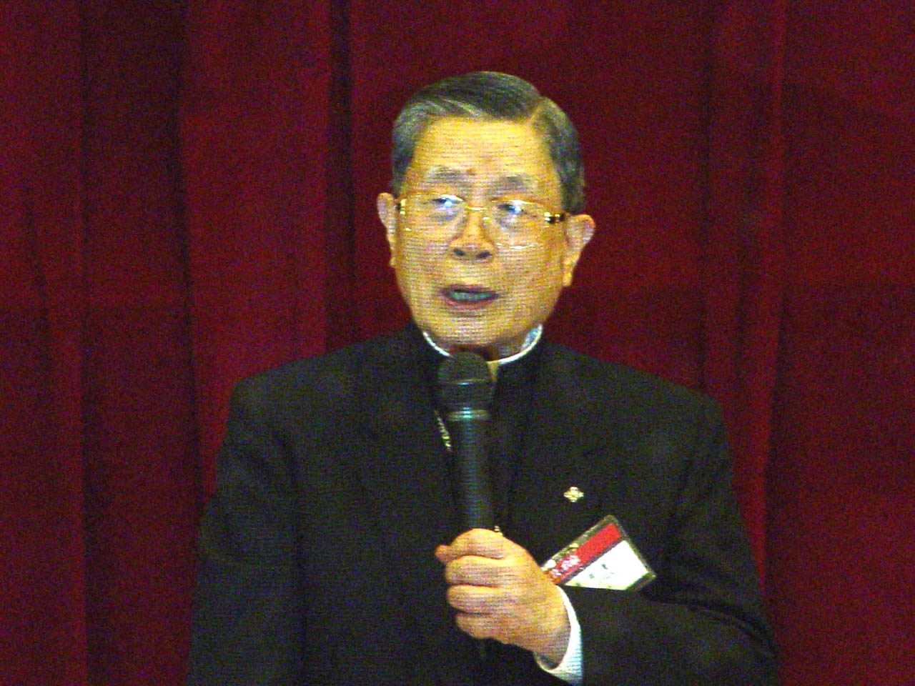 樞機主教單國璽也應邀出席，並引用聖經金句「凱撒的歸凱撒，天主的歸天主」一句來指出宗教與政治的連結應當是現實的屬於現實，宗教的則歸於宗教圖片