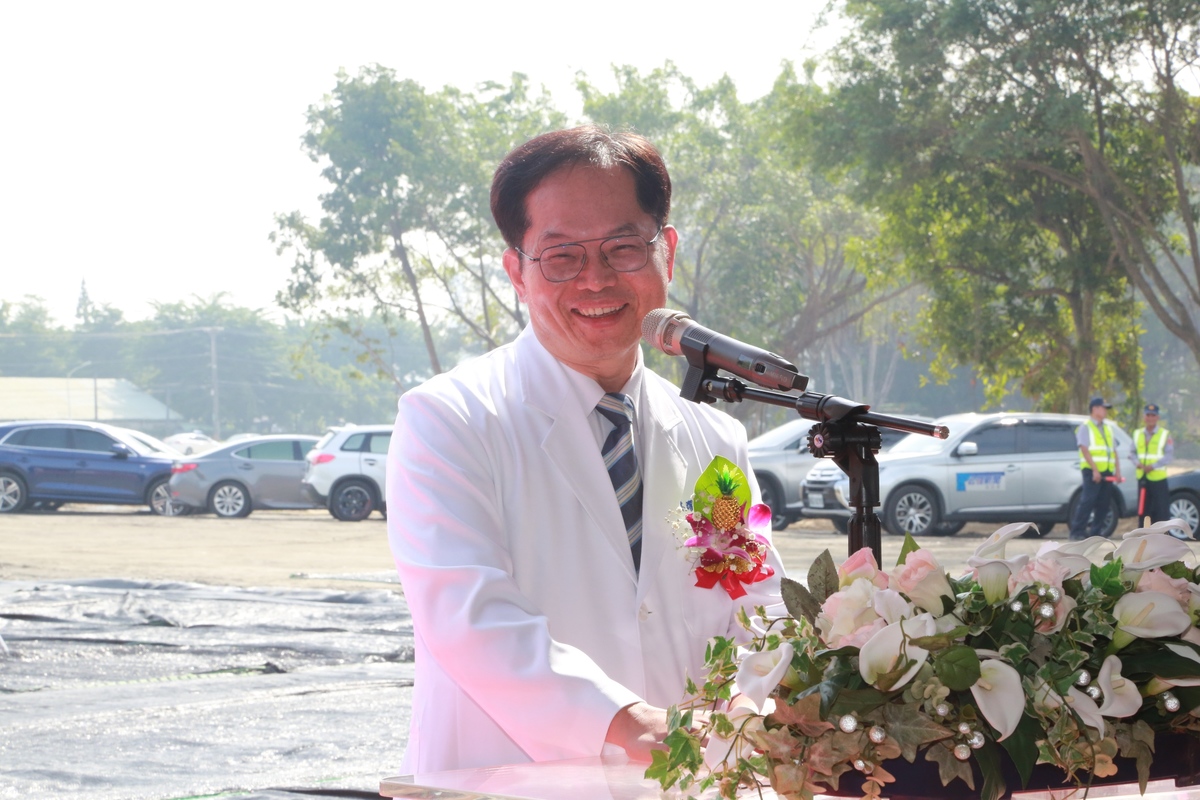 Superintendent of Kaohsiung Veterans General Hospital Yaoh-Shiang Lin