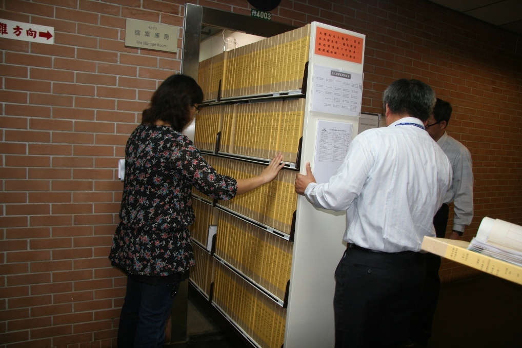 活動式永久檔案櫃搬運示範圖片
