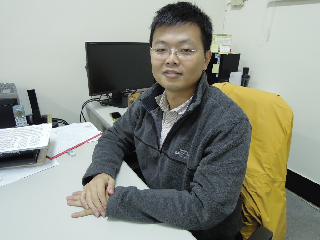 光電系魏嘉建助理教授圖片
