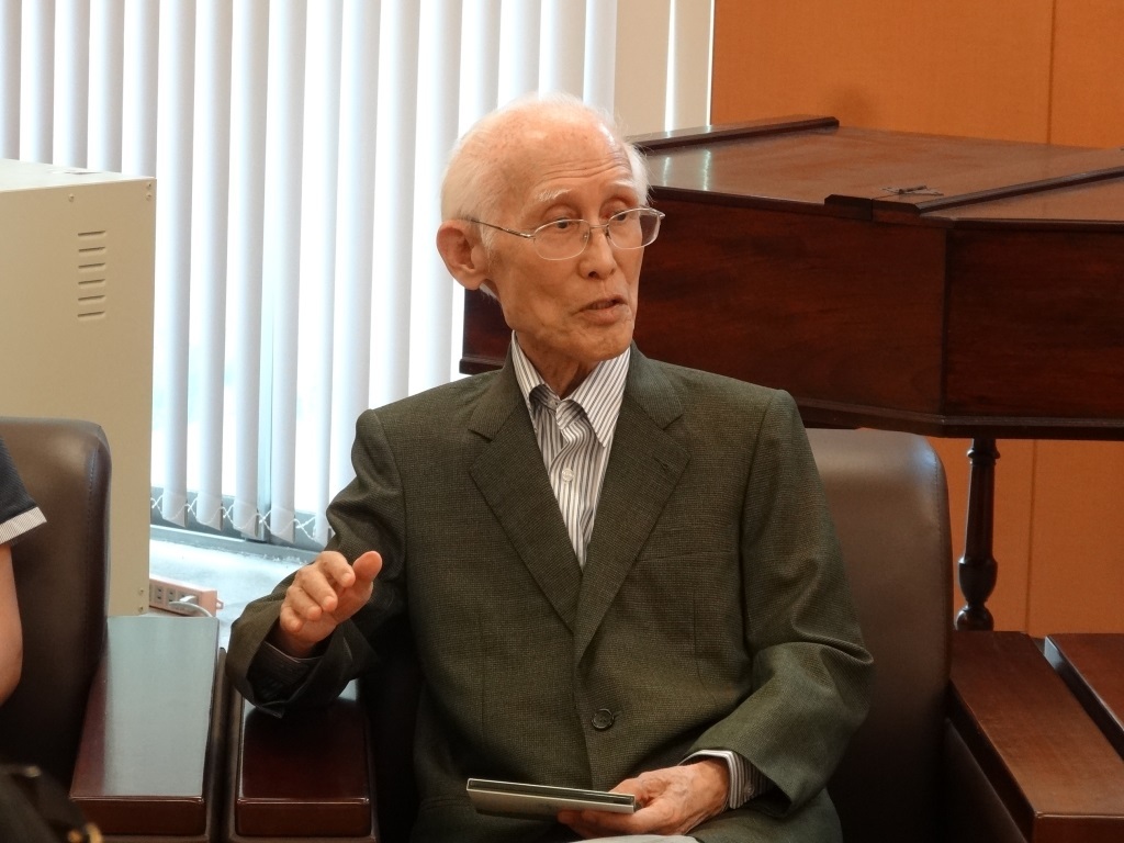 余光中老師圖片