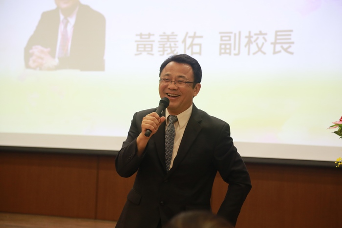 Senior Vice President of the University I-Yu Huang pointed out that the global problem of air pollution and PM 2.5 is fairly serious and greatly influences human health and living environment. The Taiwanese need to gain an in-depth understanding of the emission characteristics of different pollution sources.Image