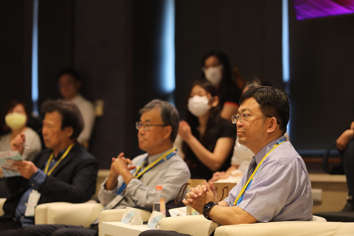 In an era when interdisciplinarity is a focus, the ability to cooperate with others has become even more important than being a slasher, says NSYSU President Ying-Yao ChengImage
