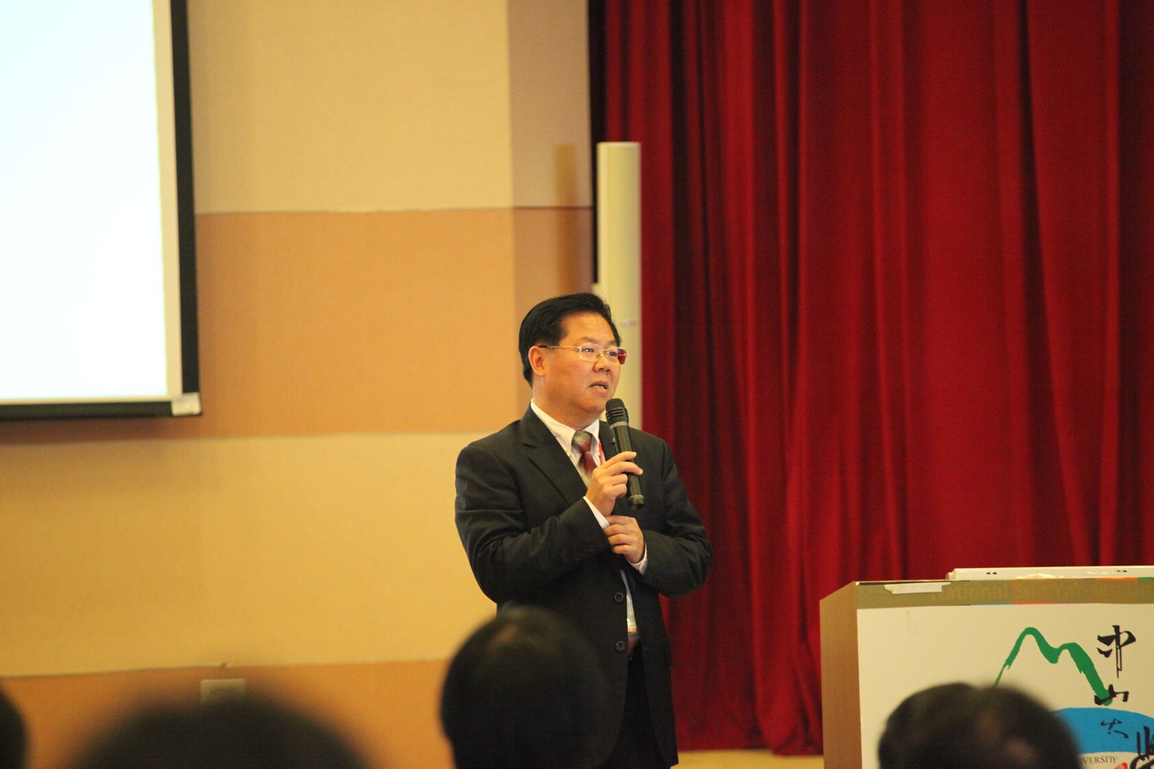 廈門大學校長朱崇實圖片