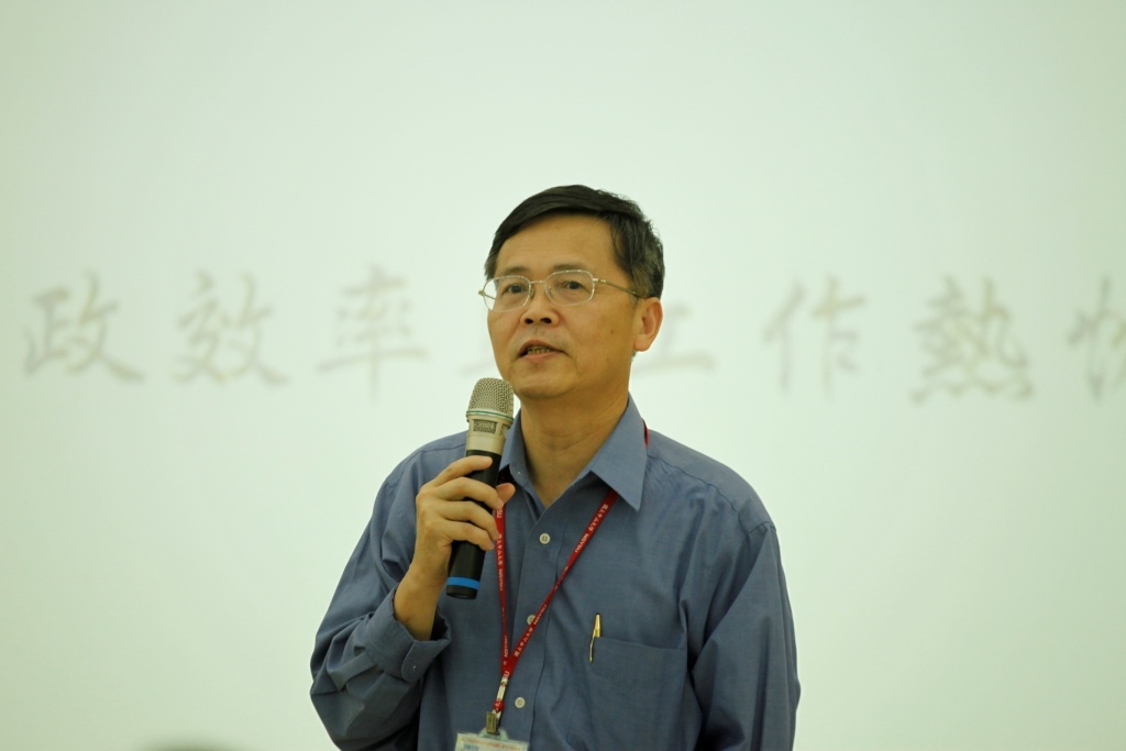 吳濟華行政副校長圖片