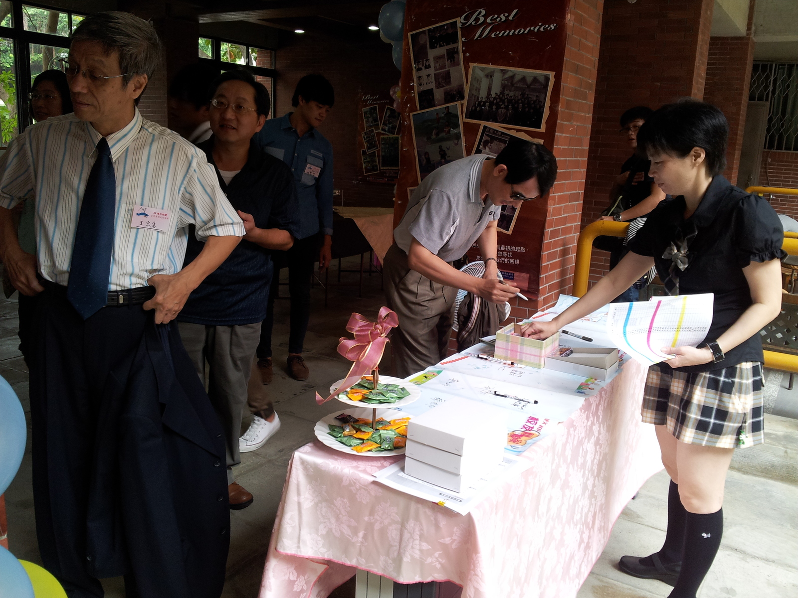 企管校友回娘家，創空餐敘敘舊圖片