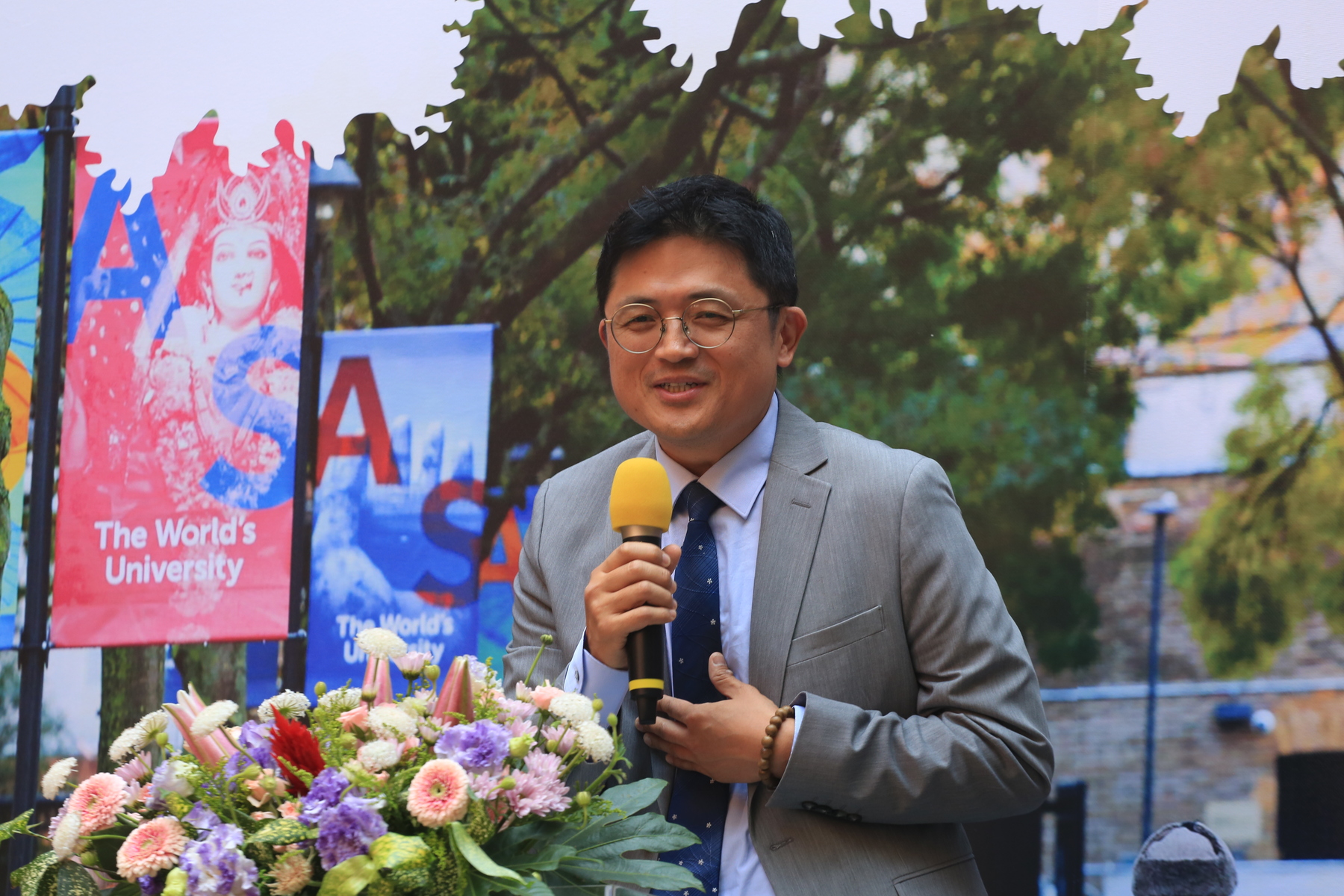 Chief Secretary Po-Chiao Lin of the Ministry of Education attended the unveiling ceremony and affirmed that this innovative collaboration demonstrates Taiwan's achievements in internationalizing higher education. It also enhances Taiwan's visibility and influence within global academic networks.Image