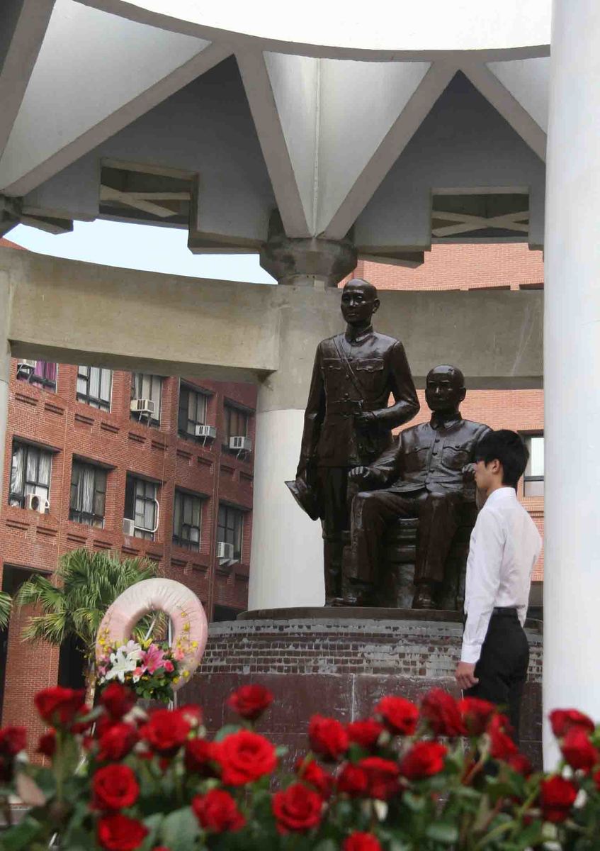 國立中山大學三十週年校慶盛大展開 開幕典禮祝福校運昌隆圖片
