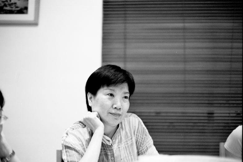 與學生聚餐(2004林秀玲攝)圖片