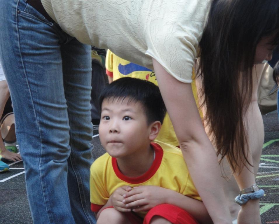 帶動跳 親子過山洞圖片