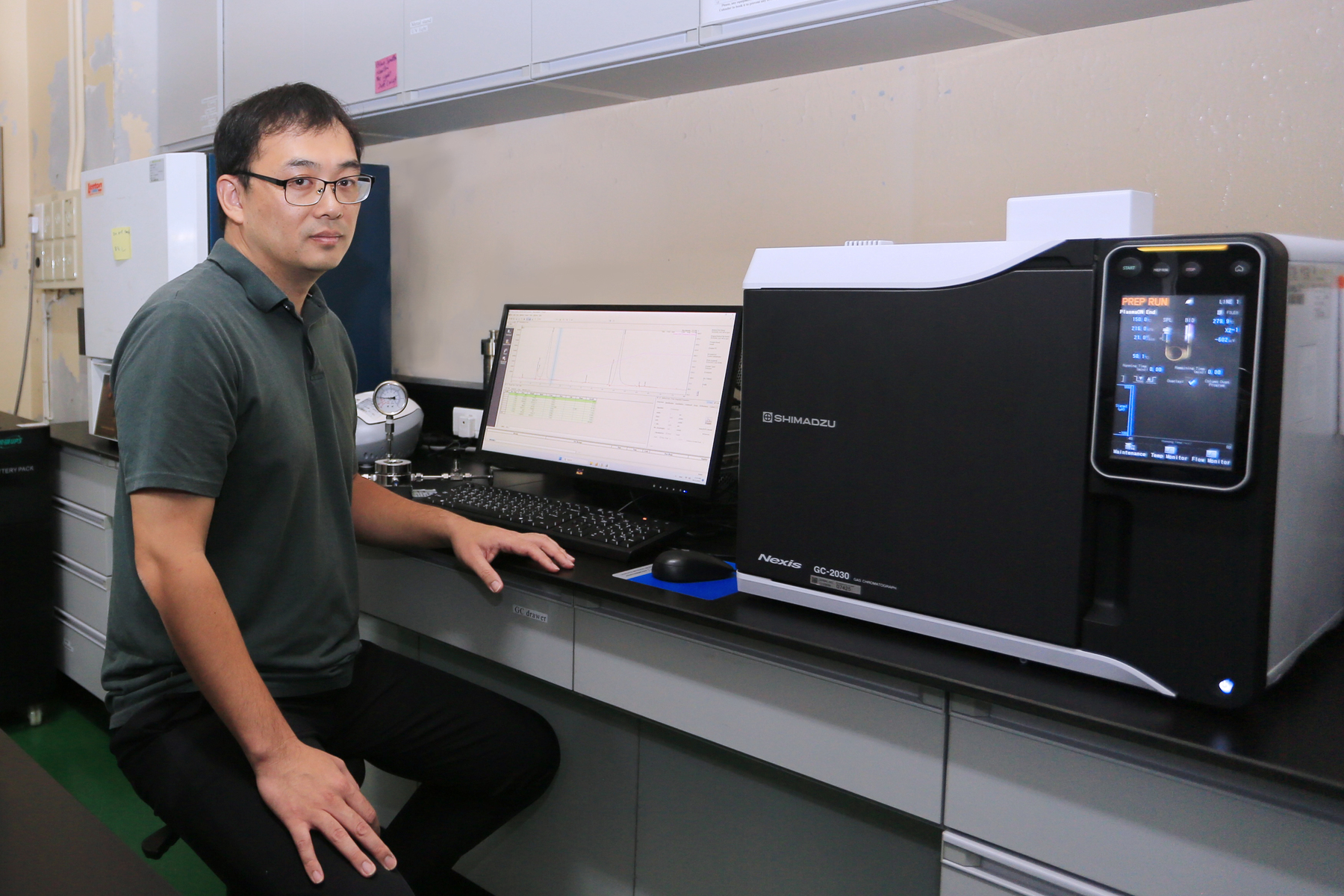 The latest research of Assistant Professor Hyeonseok Lee of the Department of Photonics of NSYSU found the synergistic role of Cu-C and Cu-N dual bonding from functionally nanostructured graphitic carbon nitride (g-C3N4)/ ternary metal sulfide (Cu2SnS3, CTS) photocatalysts for efficient CO2 conversion to CO.