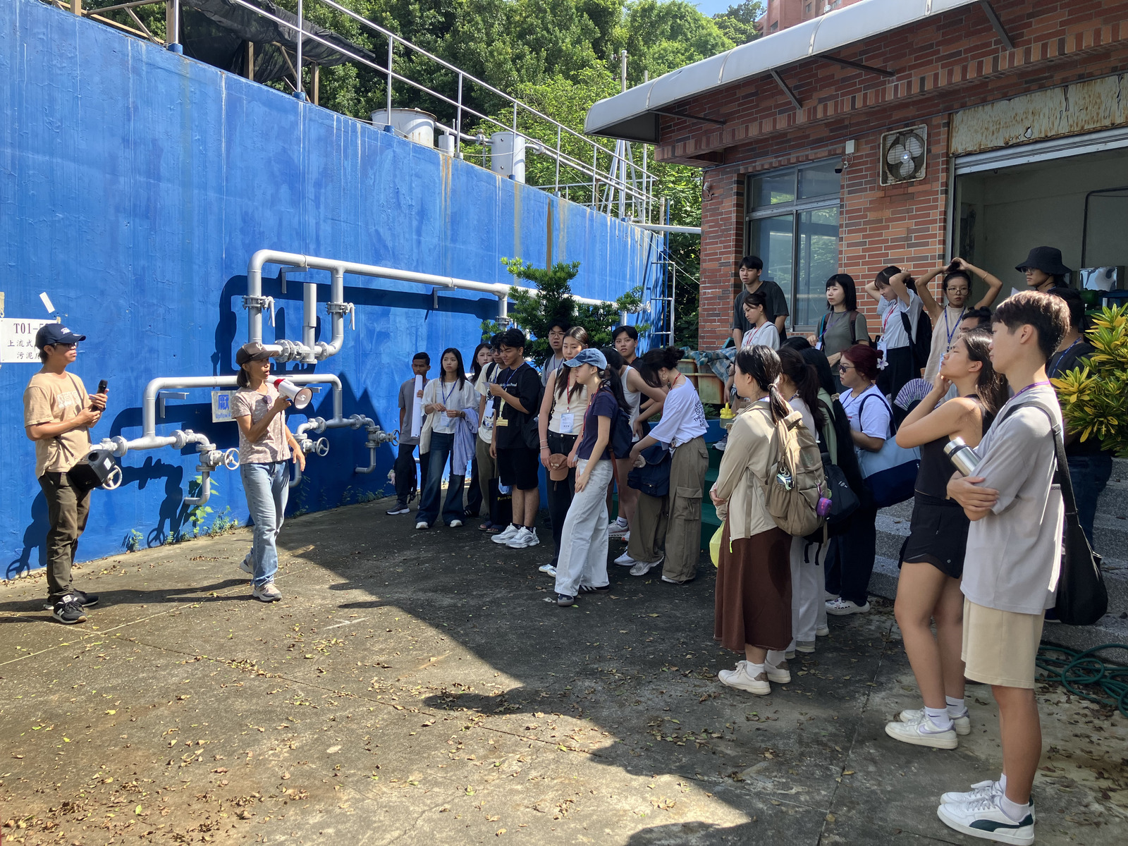 A visit to NSYSU's wastewater treatment facility.Image