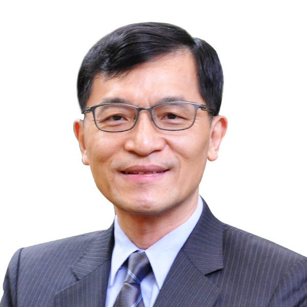 2021 Outstanding Alumnus in the category of Social Service: Director General of Small and Medium Enterprise Administration of MOEA Chin-Tsang Ho