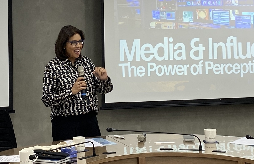 Veteran Journalist Divya Gopalan speaks at NSYSU on global media narratives and geopolitics