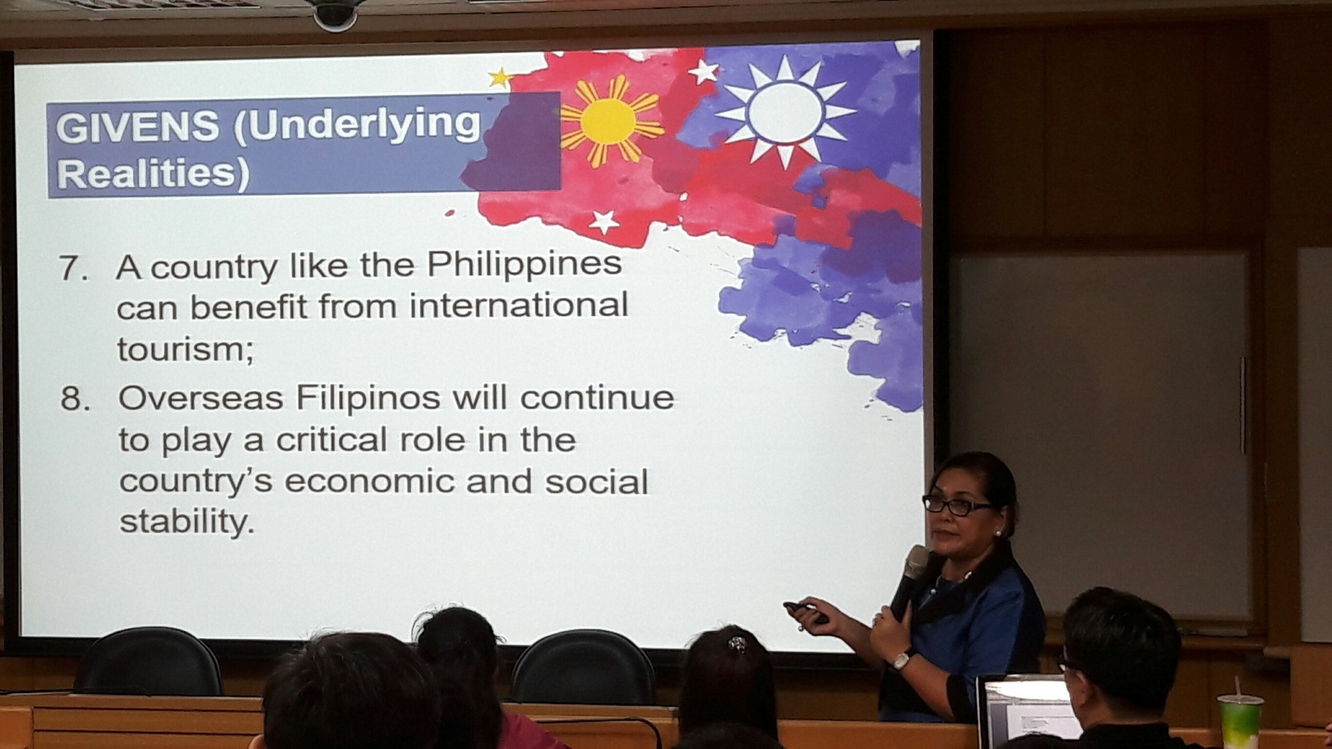 Dr. Gloria Jumamil-Mercado Addresses the Prospects for Philippines-Taiwan Relations under the One China PolicyImage