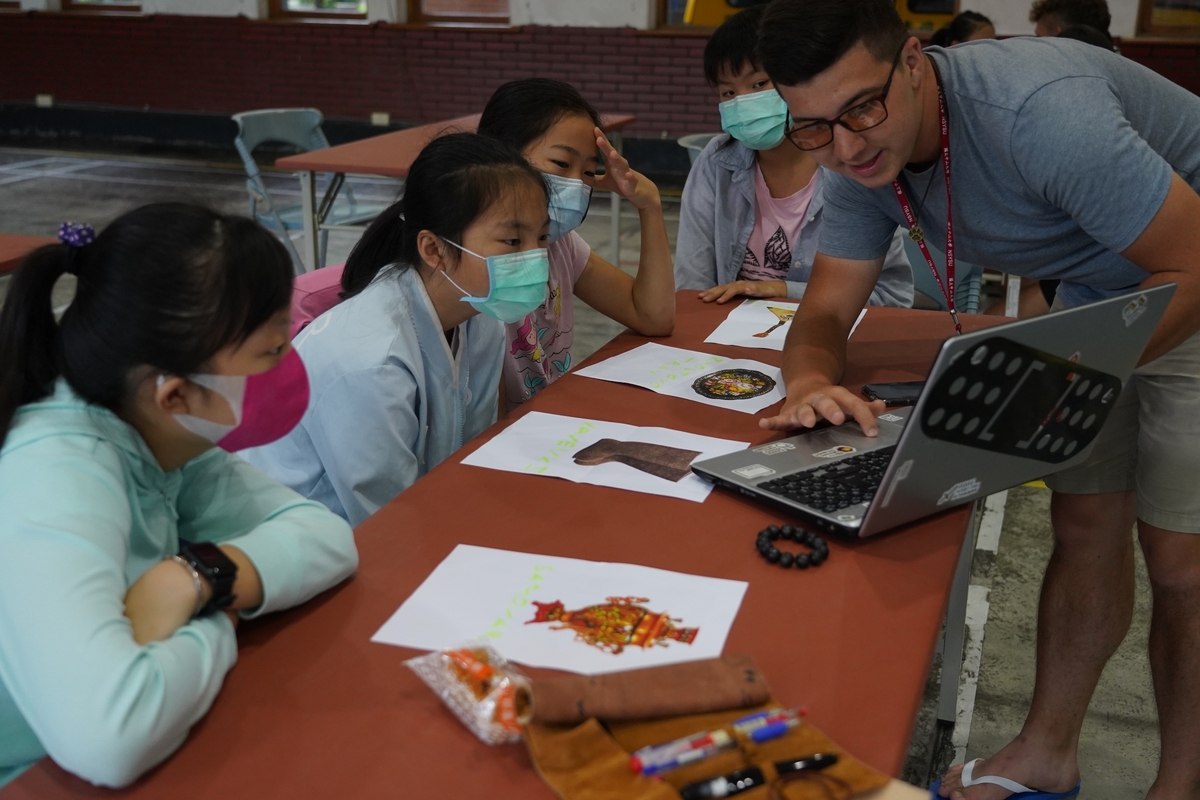 Si-Wan International Salon conducted its first Future Global Leaders English Summer Camp at Cishan Elementary School