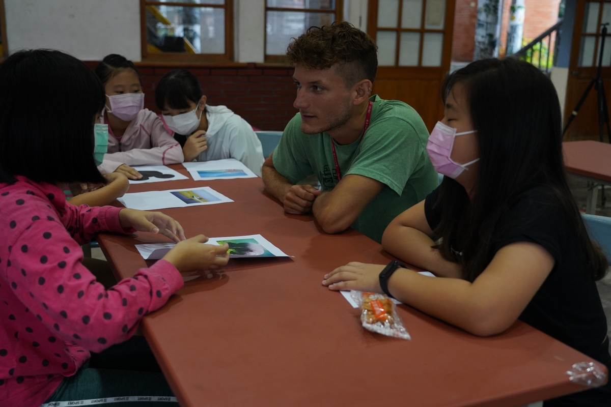Si-Wan International Salon conducted its first Future Global Leaders English Summer Camp at Cishan Elementary School