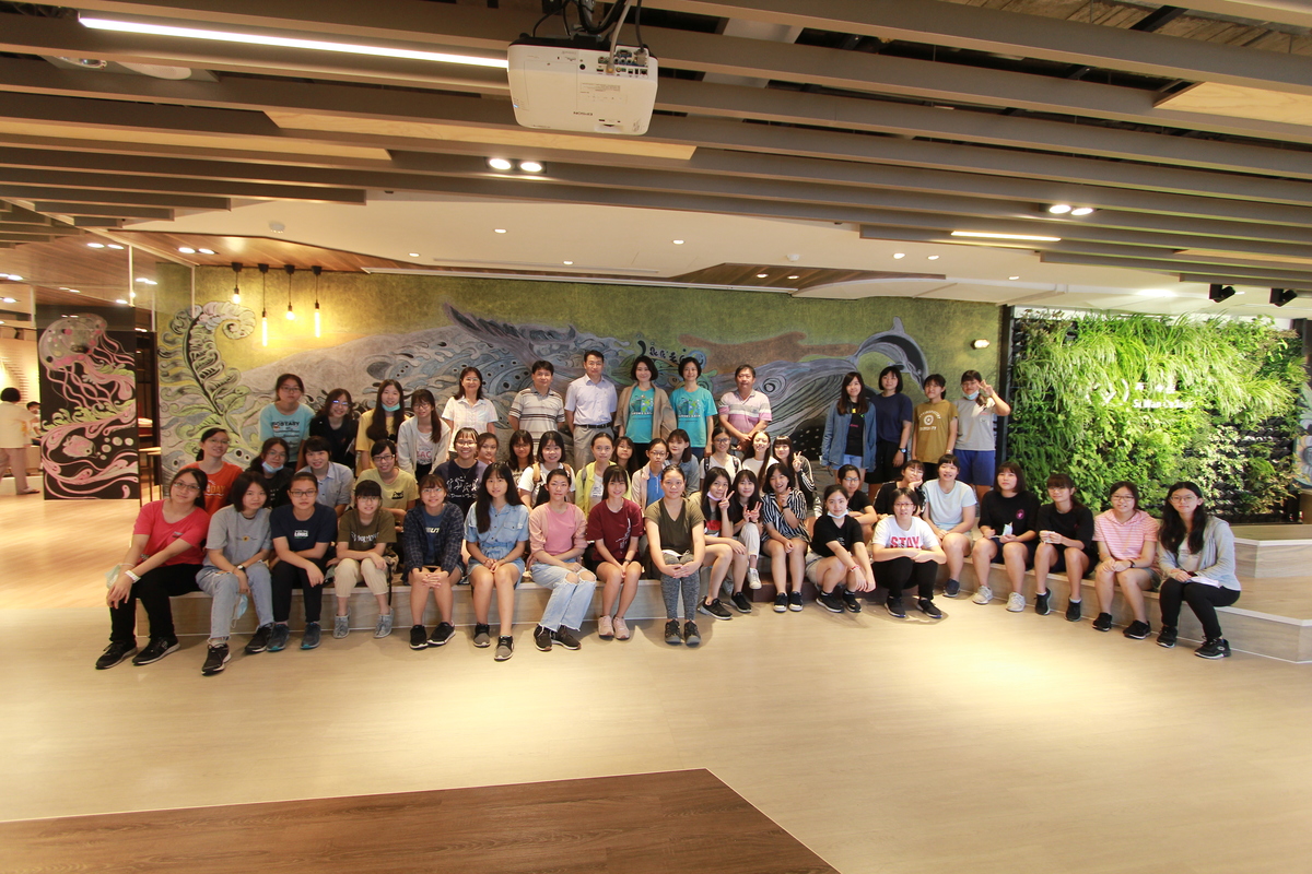 NSYSU organizes Camp for high school students to nurture female aerosol scientistsImage