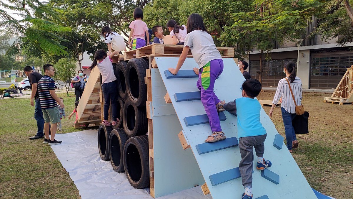 Students and teachers made innovative playground equipment from discarded pallets