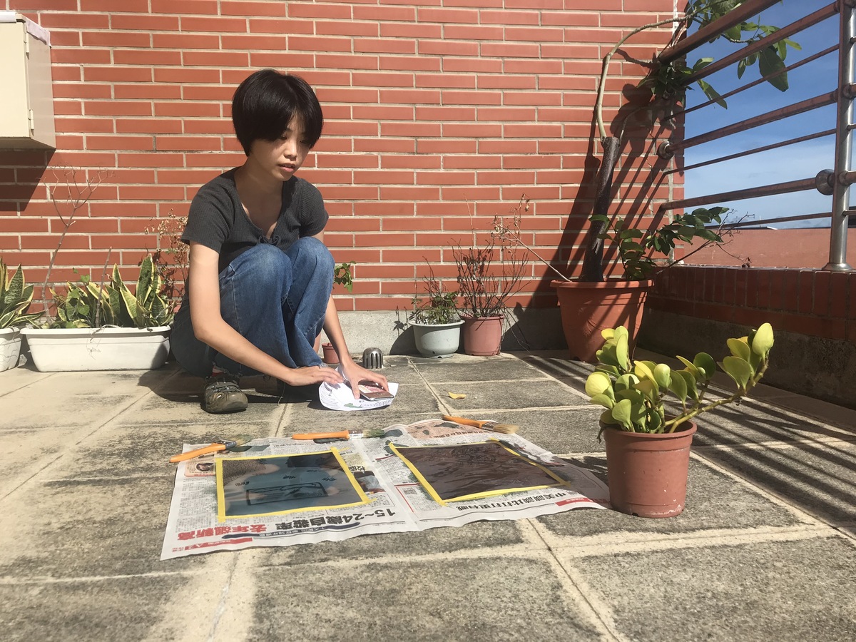 Participants’ works dry on the sun.